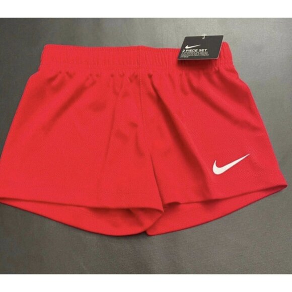 NWT Nike Tie Dye Athletic Set Girls Size 5 - Picture 3 of 3